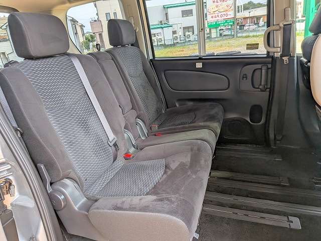 日産 セレナ ２．０ ２０Ｘ Ｓ－ＨＹＢＲＩＤ アドバンストセーフティ パッケージ H27年 (関東) 99