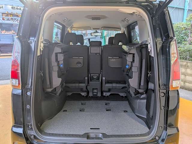 日産 セレナ ２．０ ハイウェイスター H29年 (関東) 99