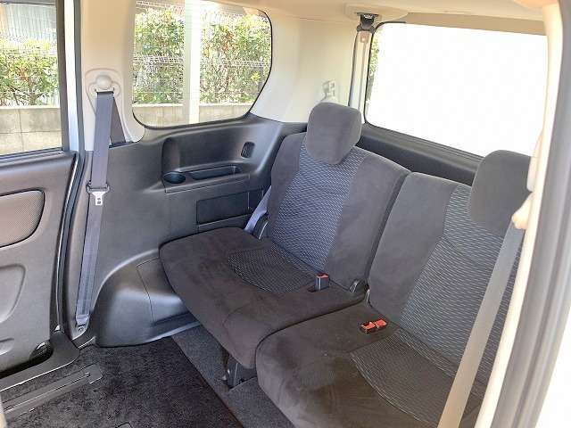 日産 セレナ ２．０ ２０Ｘ Ｖセレクション＋ＳＡＦＥＴＹ Ｓ－ＨＹＢＲＩＤ H28年 (関東) 99