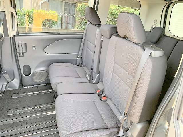 日産 セレナ ２．０ Ｘ ＶセレクションＩＩ R1年 (関東) 99