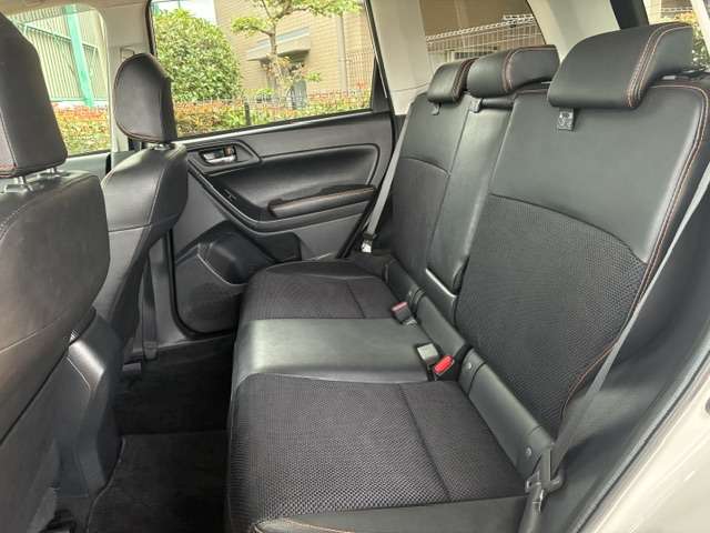 スバル フォレスター ２．０ エックスブレイク ４ＷＤ H27年 (関東) 99