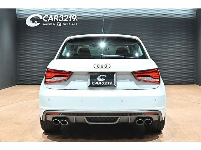 アウディ Ｓ１　スポーツバック ２．０ ４ＷＤ H27年 () 99