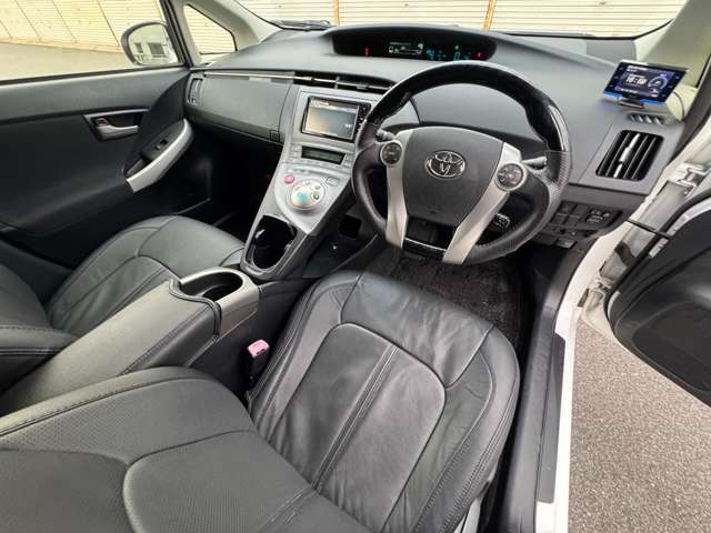 トヨタ プリウス １．８ Ｓ H24年 (近畿) 99