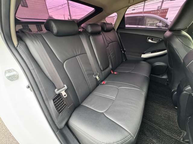 トヨタ プリウス １．８ Ｓ H24年 (近畿) 99
