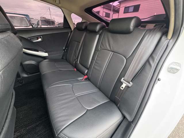 トヨタ プリウス １．８ Ｓ H24年 (近畿) 99