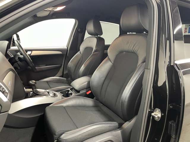 アウディ Ｑ５ ２．０ ＴＦＳＩ クワトロ Ｓラインパッケージ ４ＷＤ H29年 () 99