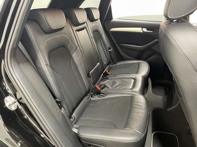 アウディ Ｑ５ ２．０ ＴＦＳＩ クワトロ Ｓラインパッケージ ４ＷＤ H29年 () 99