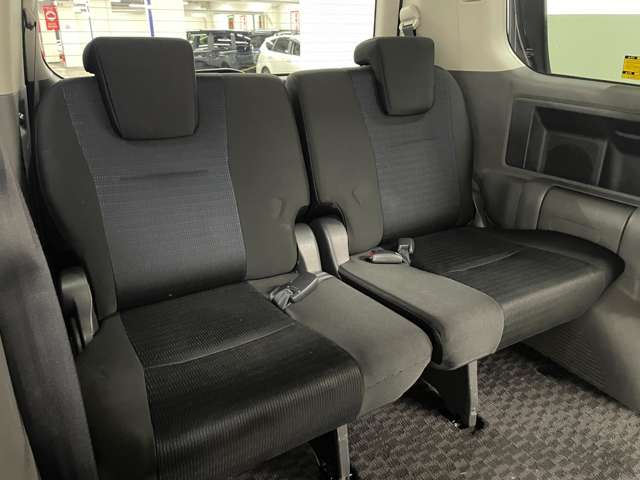トヨタ ヴォクシー ２．０ Ｚ H20年 () 99