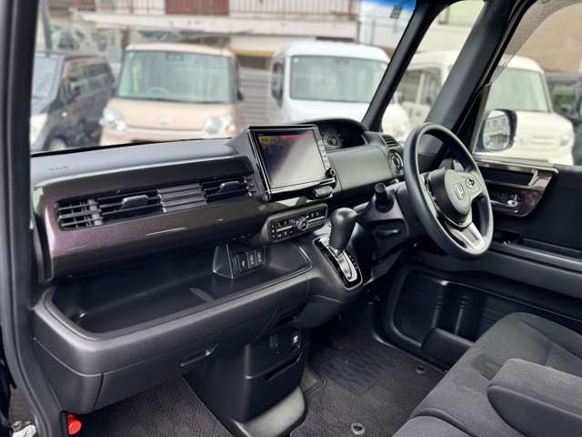 ホンダ Ｎ　ＢＯＸ カスタム ６６０ Ｇ Ｌ ホンダセンシング H30年 (近畿) 99