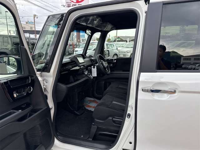 ホンダ Ｎ　ＢＯＸ カスタム ６６０ Ｌ R3年 () 99