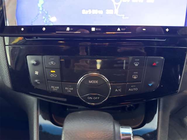 日産 セレナ ２．０ ハイウェイスター Ｓ－ＨＹＢＲＩＤ H25年 () 99