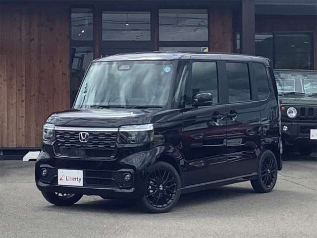 ホンダ Ｎ　ＢＯＸ カスタム ６６０ ターボ ブラック スタイル R8年 (四国) 99