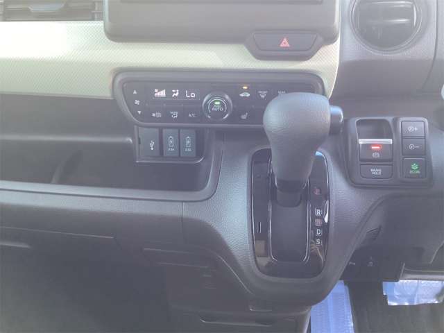 ホンダ Ｎ　ＢＯＸ ６６０ Ｌ R5年 (四国) 99