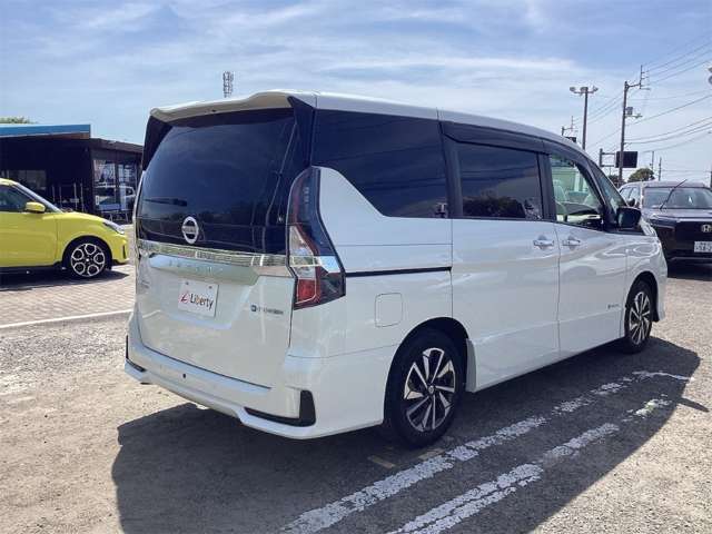 日産 セレナ １．２ Ｅ－ＰＯＷＥＲ ハイウェイスター Ｖ R3年 (四国) 99
