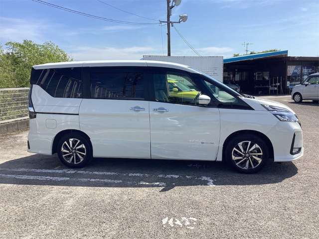 日産 セレナ １．２ Ｅ－ＰＯＷＥＲ ハイウェイスター Ｖ R3年 (四国) 99
