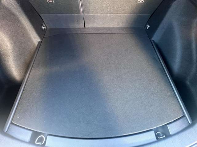 トヨタ カローラ　ツーリング　ハイブリッド １．８ ハイブリッド ＷＸＢ Ｅ－ＦＯＵＲ ４ＷＤ R3年 () 99