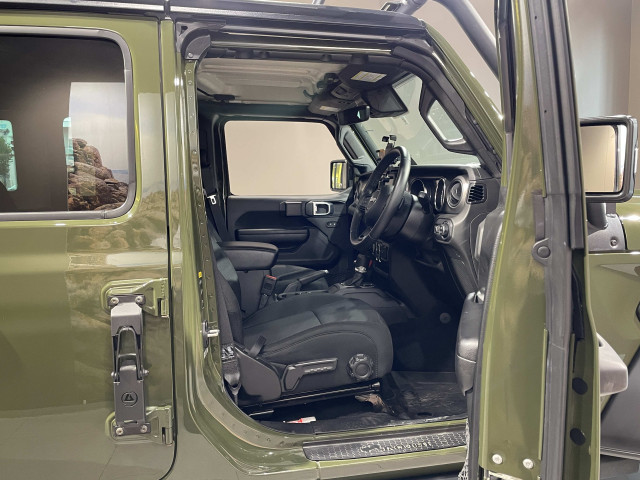 ジープ ラングラー　アンリミテッド アンリミテッド ウイリス ４ＷＤ R3年 (関東) 99