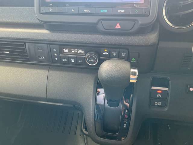 ホンダ Ｎ　ＢＯＸ カスタム ６６０ R6年 (九州・沖縄) 99
