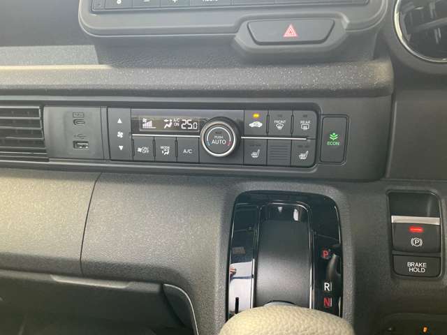 ホンダ Ｎ　ＢＯＸ カスタム ６６０ R6年 (九州・沖縄) 99