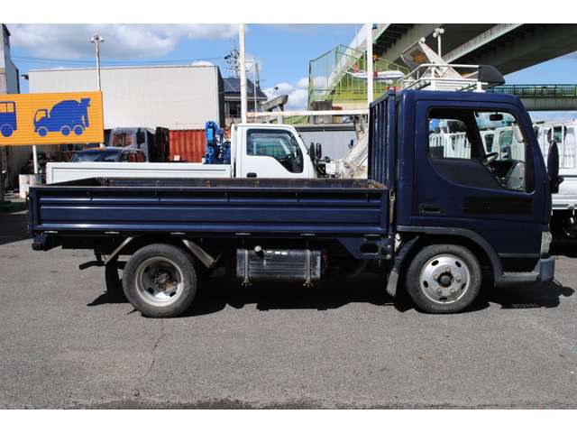 マツダ タイタン ３．０Ｄ 全低床ヒラボディ 積載１．５Ｔ H13年 (東海) 99
