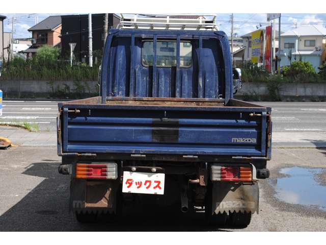 マツダ タイタン ３．０Ｄ 全低床ヒラボディ 積載１．５Ｔ H13年 (東海) 99