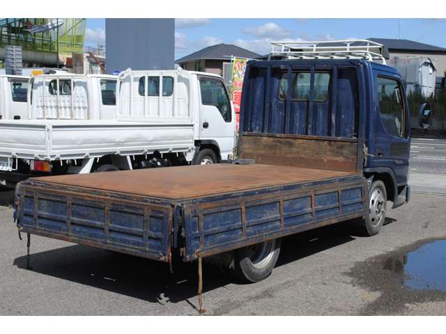 マツダ タイタン ３．０Ｄ 全低床ヒラボディ 積載１．５Ｔ H13年 (東海) 99