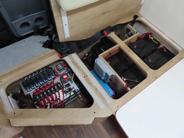 トヨタ カムロード キャンピングカー R4年 () 99