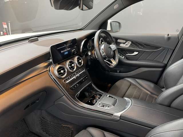 メルセデスベンツ ＧＬＣクラス ２２０ Ｄ ４マチック ＡＭＧライン ディーゼルターボ ４ＷＤ R2年 (関東) 99