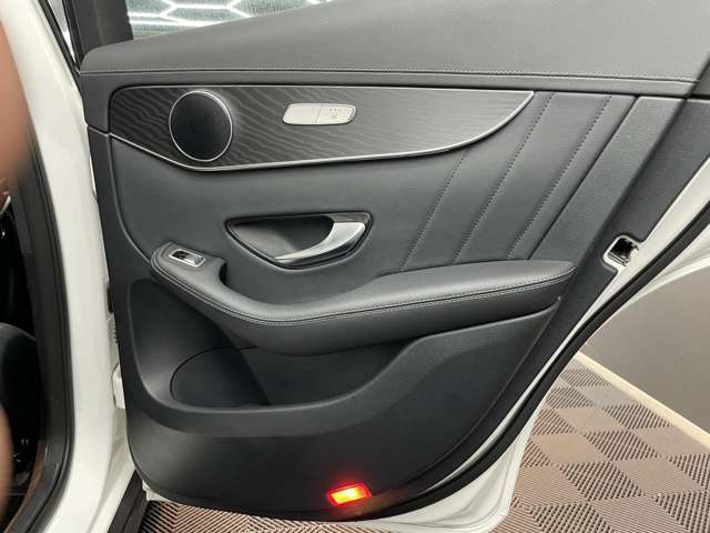 メルセデスベンツ ＧＬＣクラス ２２０ Ｄ ４マチック ＡＭＧライン ディーゼルターボ ４ＷＤ R2年 (関東) 99