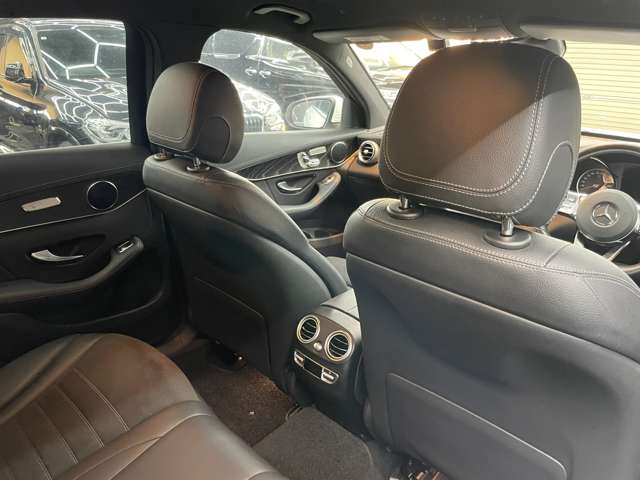 メルセデスベンツ ＧＬＣクラス ２２０ Ｄ ４マチック ＡＭＧライン ディーゼルターボ ４ＷＤ R2年 (関東) 99