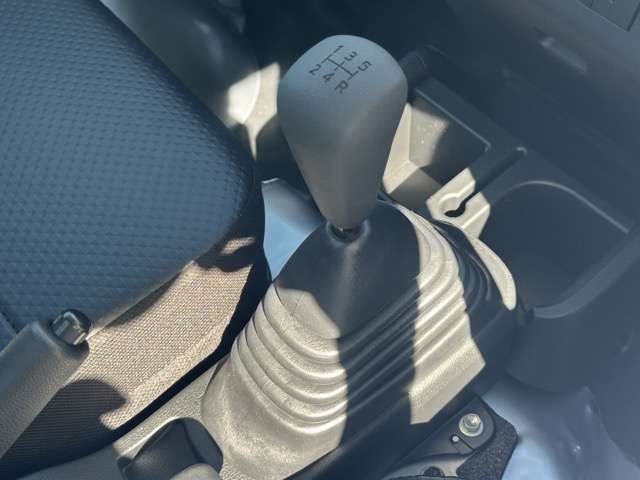 ダイハツ ハイゼットトラック ６６０ スタンダード 農用スペシャル ３方開 ４ＷＤ R8年 () 99