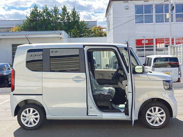 ホンダ Ｎ　ＢＯＸ ６６０ ４ＷＤ R6年 () 99