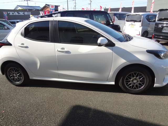 トヨタ ヤリス １．５ ハイブリッド Ｘ R5年 (九州・沖縄) 99