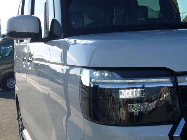 ホンダ Ｎ　ＢＯＸ カスタム ６６０ R5年 (九州・沖縄) 99