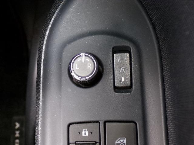 トヨタ ヴォクシー ２．０ ＺＳ ４ＷＤ H26年 (東北) 99