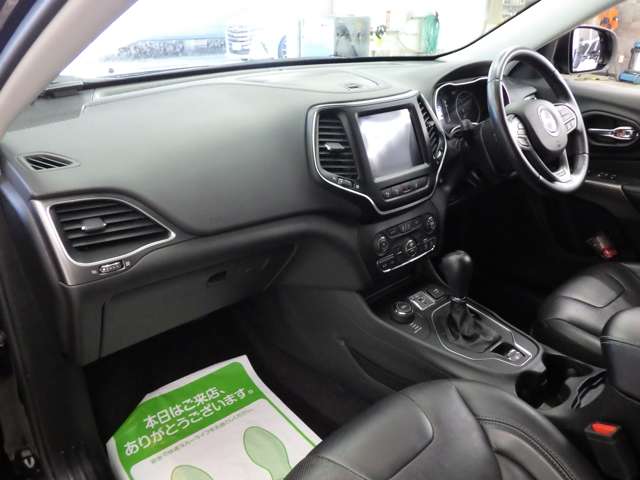 ジープ チェロキー ロンジチュード ローンチエディション ４ＷＤ R1年 (東北) 99