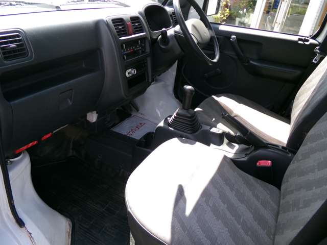 スズキ キャリイトラック ６６０ ＫＣエアコン・パワステ ３方開 ４ＷＤ H24年 () 99