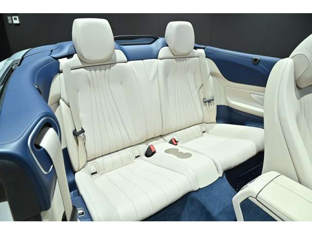 メルセデスベンツ Ｅクラスカブリオレ Ｅ２００ スポーツ H30年 () 99