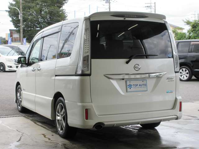 日産 セレナ ２．０ ライダー ブラックライン Ｓ－ＨＹＢＲＩＤ H25年 (関東) 99