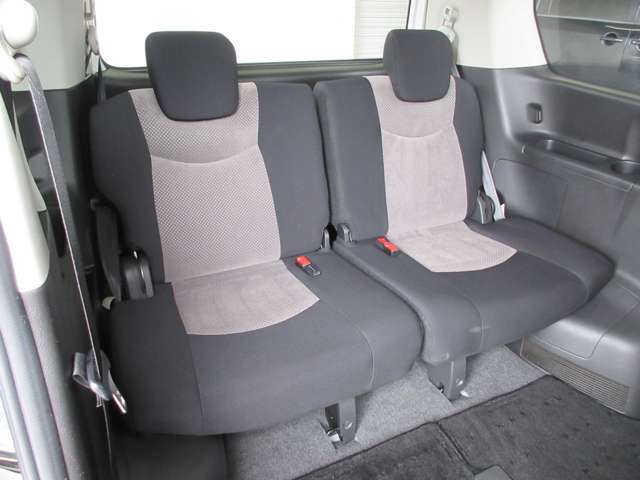 日産 セレナ ２．０ ライダー ブラックライン Ｓ－ＨＹＢＲＩＤ H25年 (関東) 99