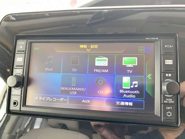 日産 セレナ ２．０ Ｘ Ｖセレクション H29年 () 99
