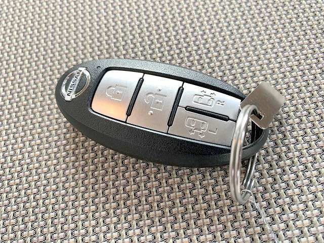 日産 セレナ ２．０ Ｘ Ｖセレクション H29年 () 99