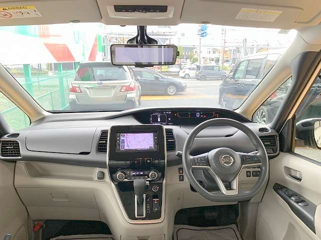 日産 セレナ ２．０ Ｘ Ｖセレクション H29年 () 99