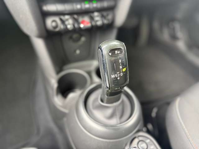 ミニ ミニ ワン ３ドア ＤＣＴ H30年 (近畿) 99