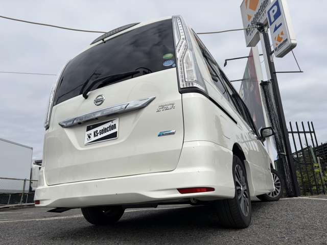 日産 セレナ ２．０ ハイウェイスター Ｓ－ＨＹＢＲＩＤ H26年 (近畿) 99