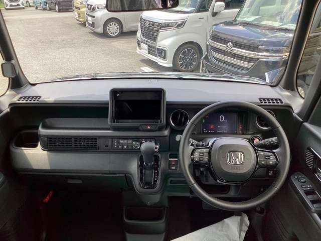 ホンダ Ｎ　ＢＯＸ カスタム ６６０ ブラック スタイル R8年 (近畿) 99