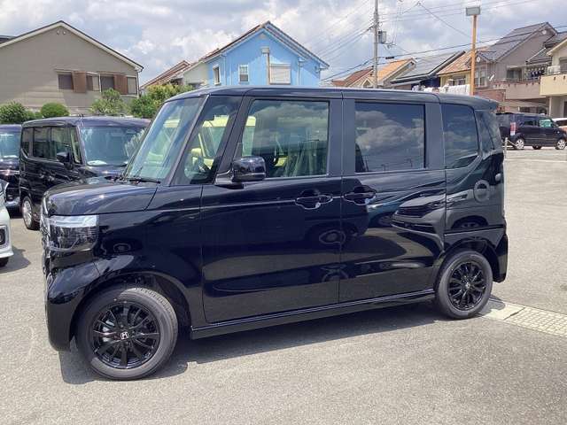 ホンダ Ｎ　ＢＯＸ カスタム ６６０ ブラック スタイル R8年 (近畿) 99