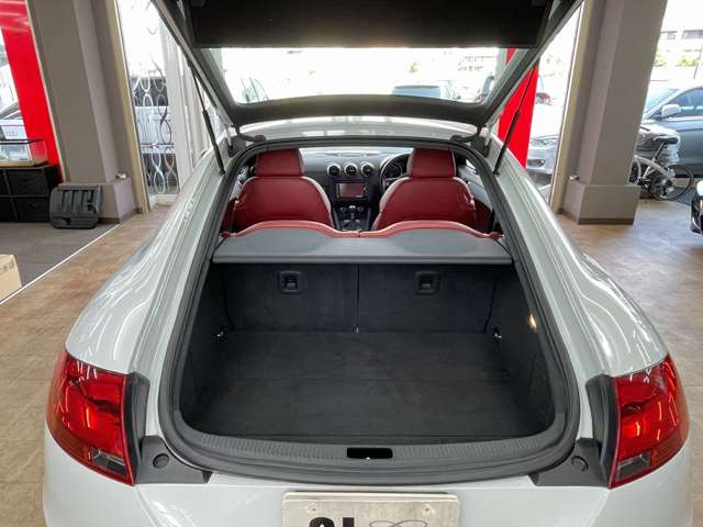 アウディ ＴＴ クーペ　１．８　ＴＦＳＩ H26年 (近畿) 99