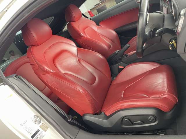 アウディ ＴＴ クーペ　１．８　ＴＦＳＩ H24年 (近畿) 99
