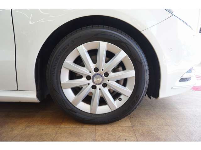 メルセデスベンツ Ｂクラス Ｂ１８０　ブルーエフィシェンシー H24年 (近畿) 99